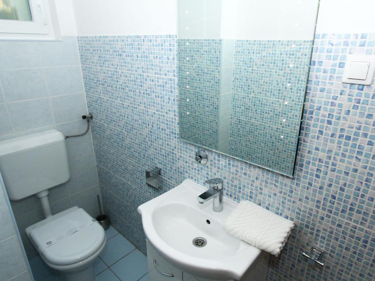 Holiday Home Mihovilka Sveti Filip i Jakov Bagian luar foto