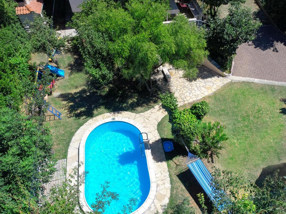 Holiday Home Mihovilka Sveti Filip i Jakov Bagian luar foto
